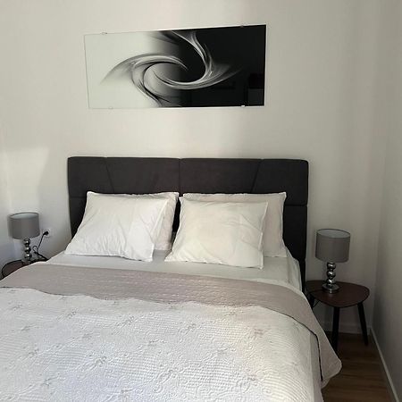 Apartments Mia Бибинє Екстер'єр фото