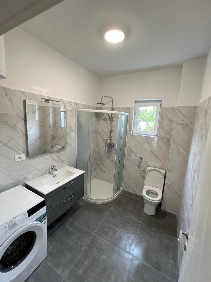 Apartments Mia Бибинє Екстер'єр фото