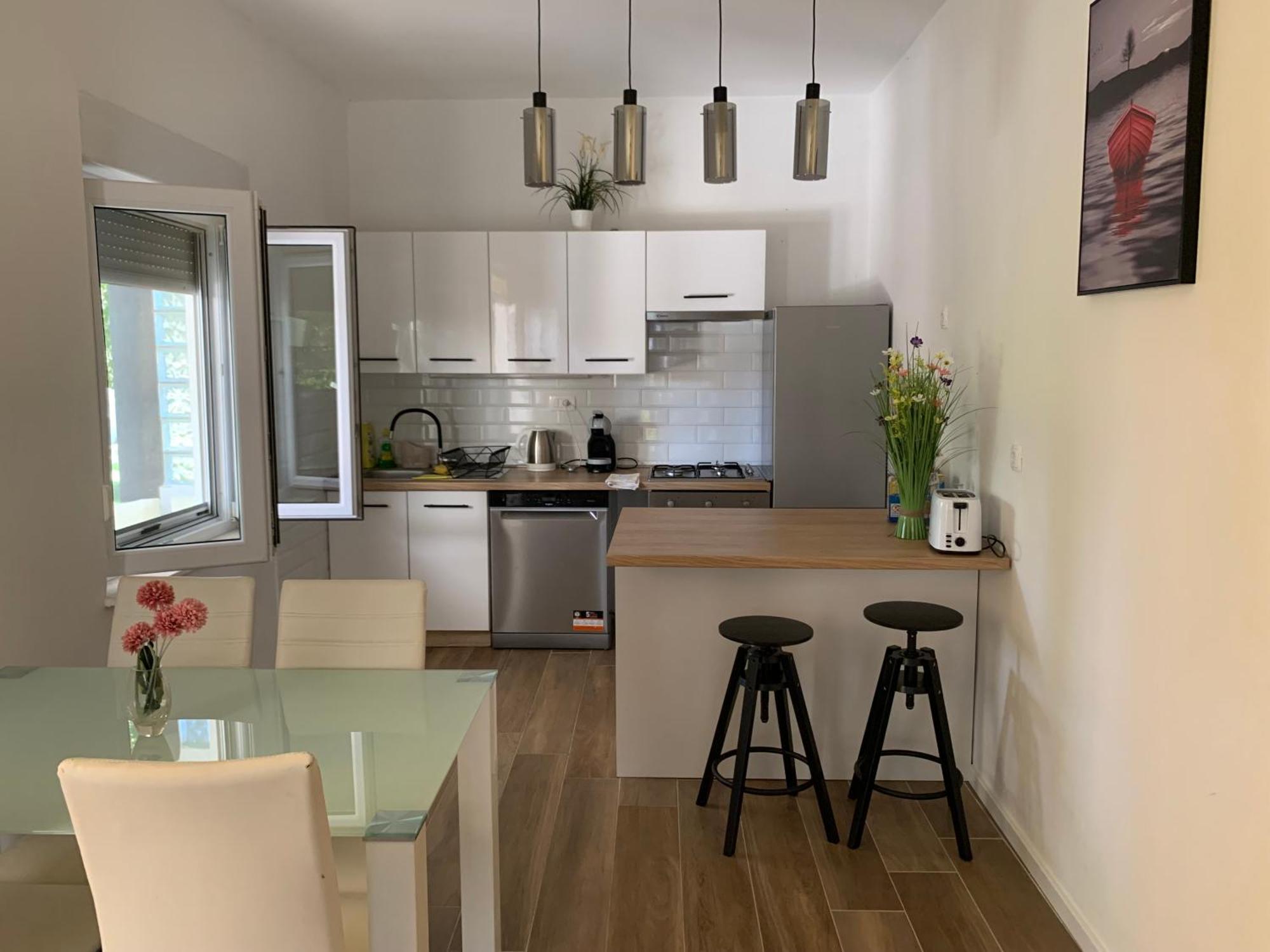 Apartments Mia Бибинє Екстер'єр фото