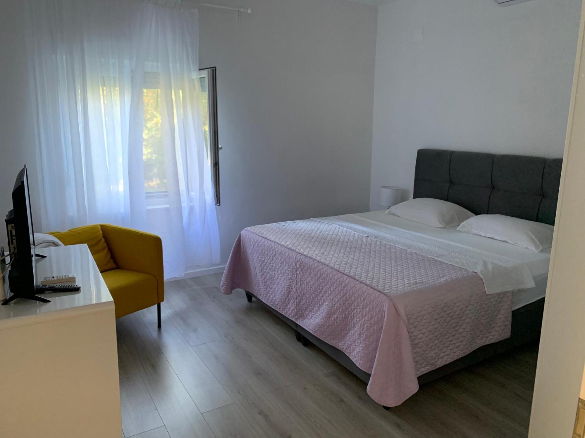 Apartments Mia Бибинє Екстер'єр фото