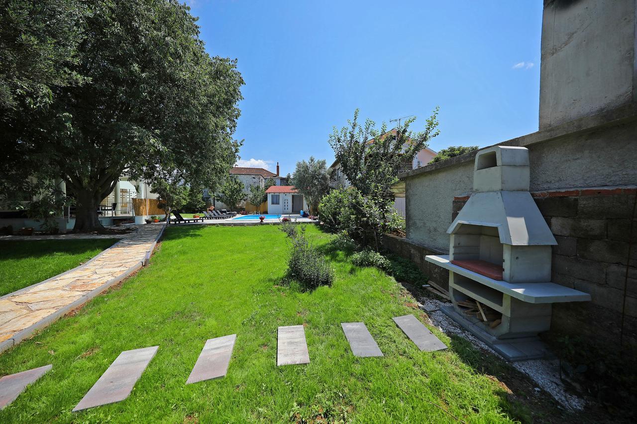 Apartments Mia Бибинє Екстер'єр фото